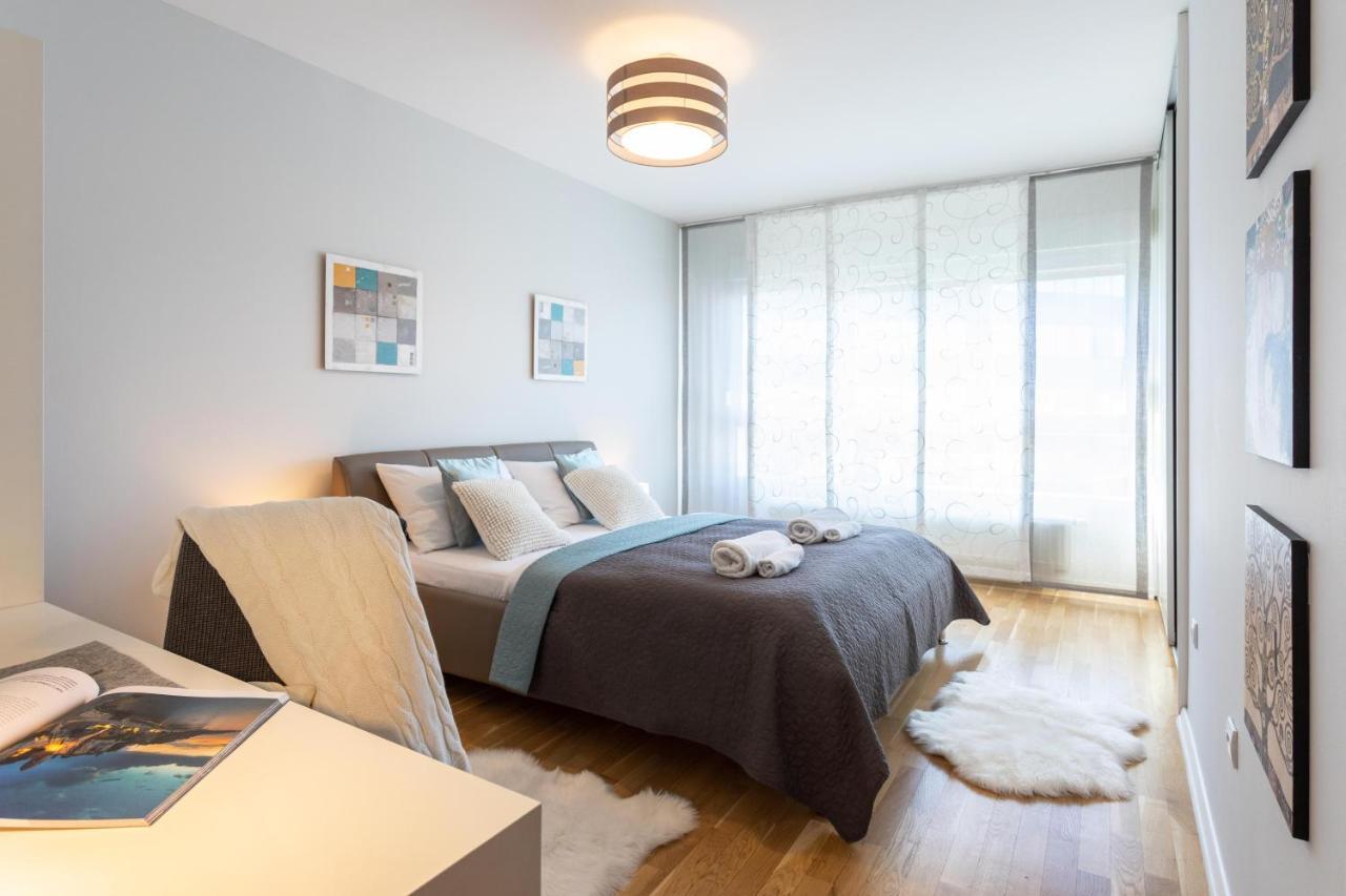 Spacious Apartment In Radnicka Business Zone - Free Parking Zagreb Exterior foto