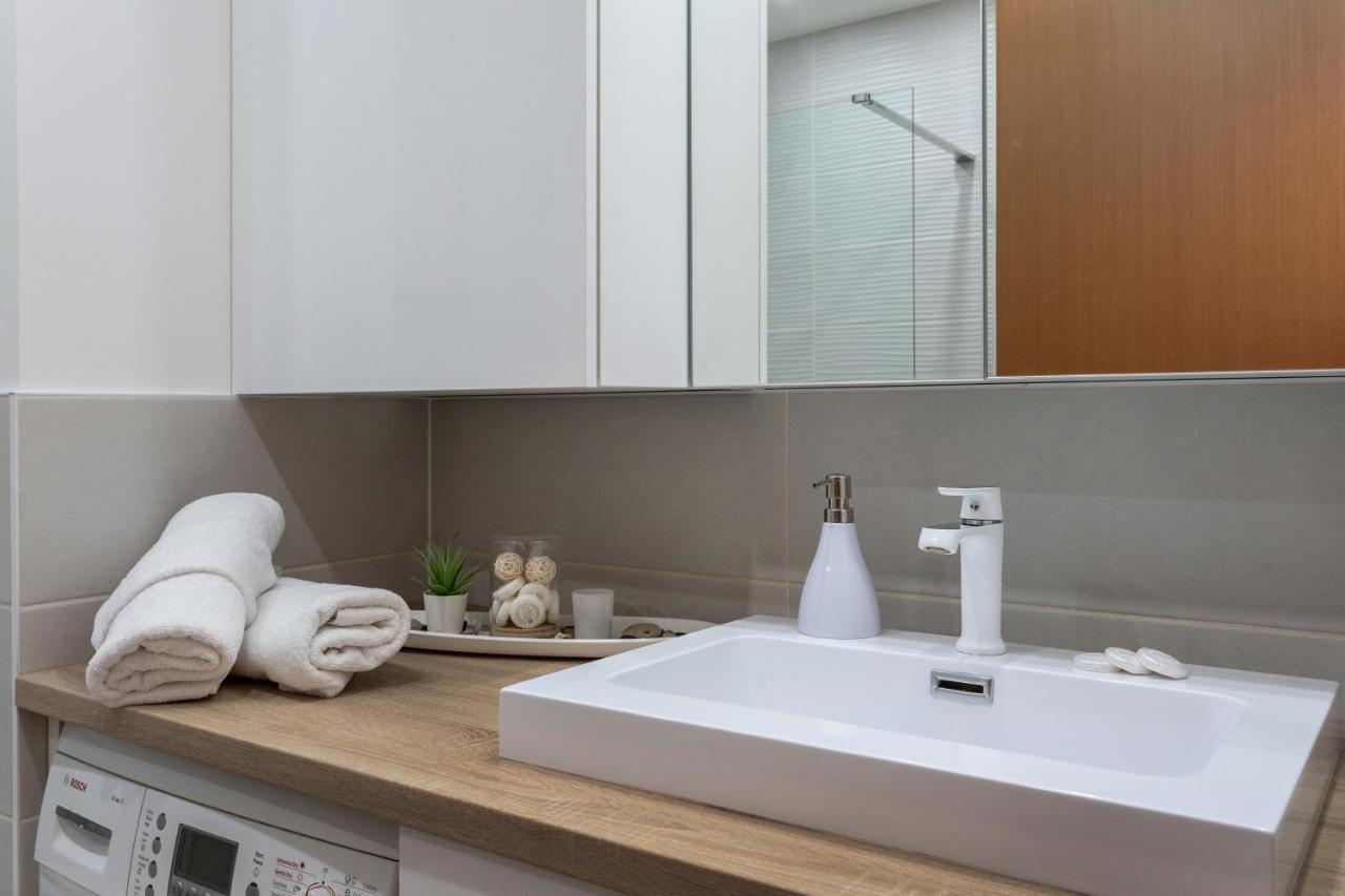 Spacious Apartment In Radnicka Business Zone - Free Parking Zagreb Exterior foto