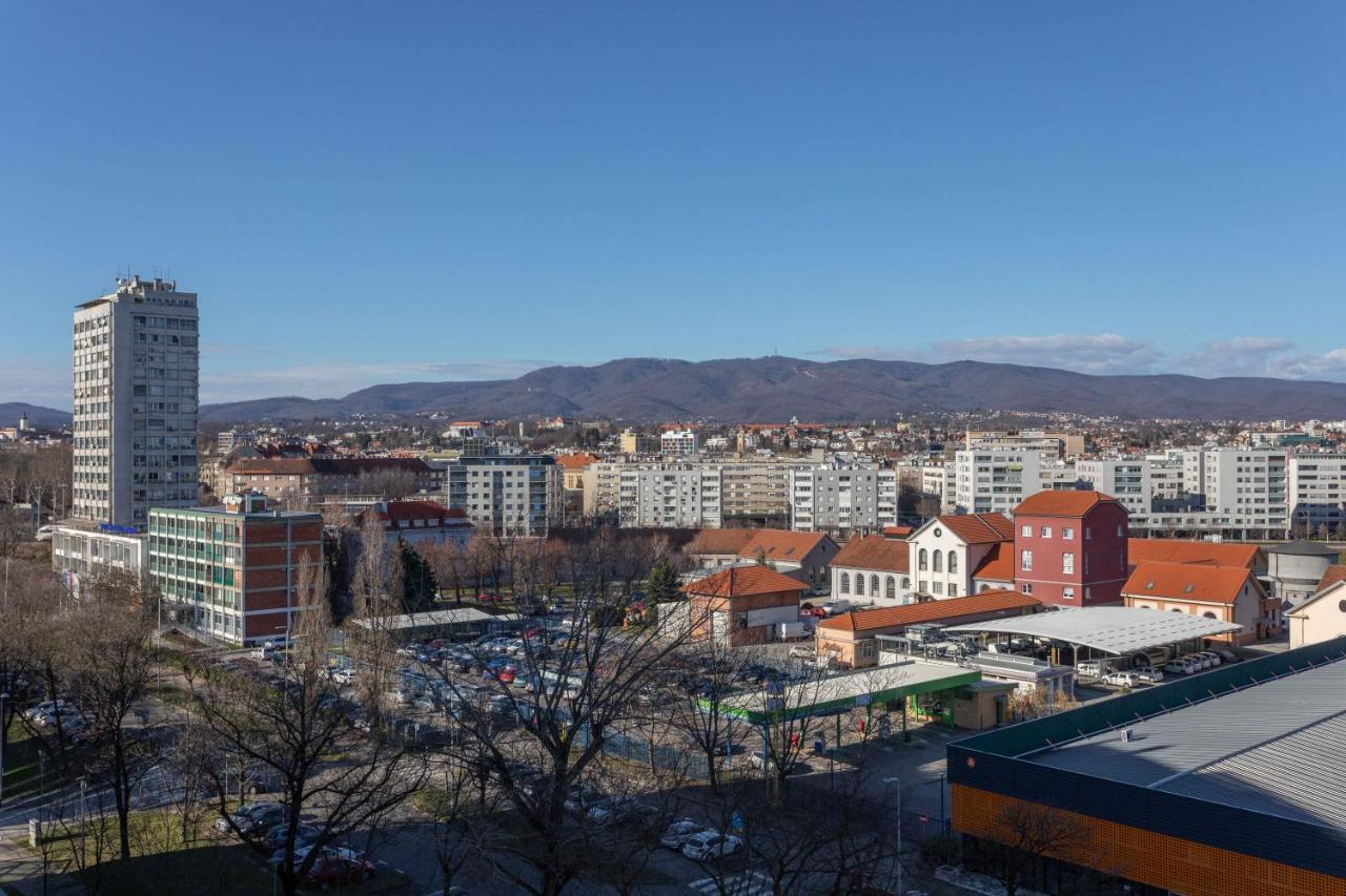 Spacious Apartment In Radnicka Business Zone - Free Parking Zagreb Exterior foto