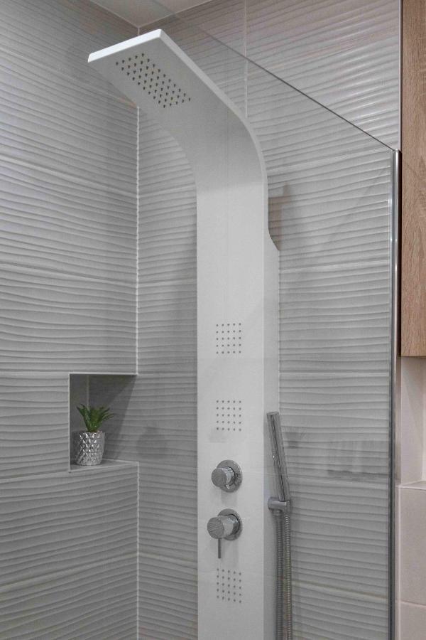 Spacious Apartment In Radnicka Business Zone - Free Parking Zagreb Exterior foto